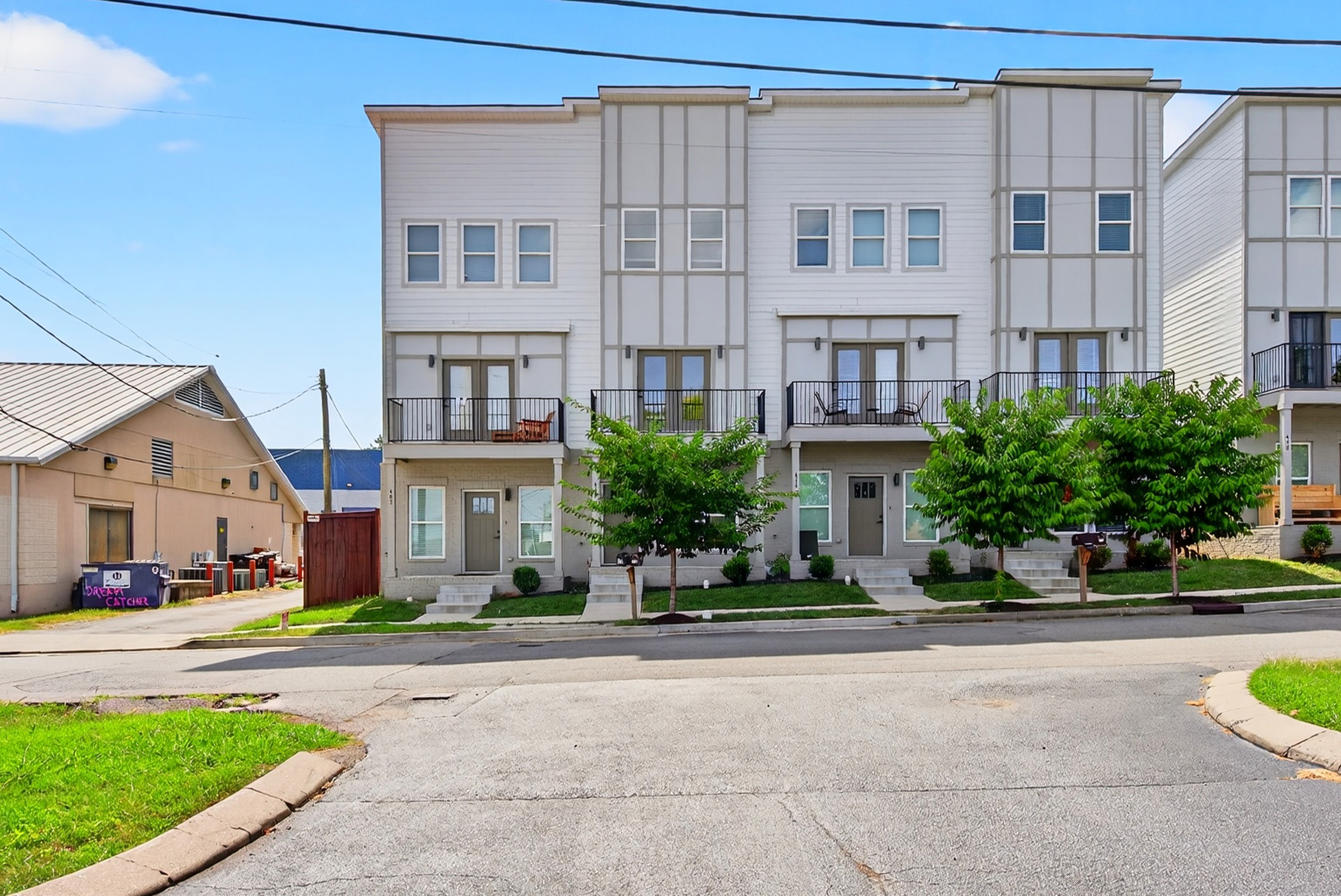 413 Lellyett Street - 1